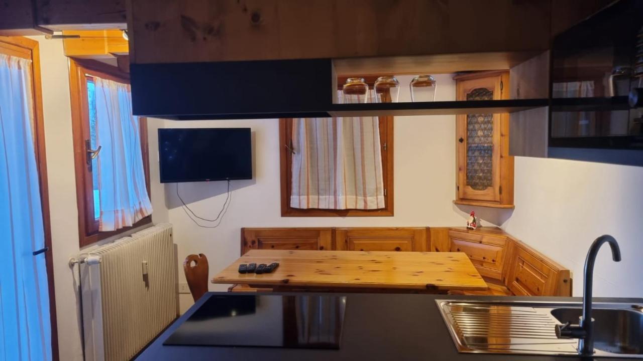 La Casa Degli Artisti - Presso Sussy Residence 팔카데 외부 사진